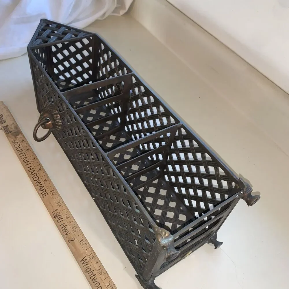Vintage SF Bay Trading Co Brass lion’s Head Basketweave Tri-level Display Shelf